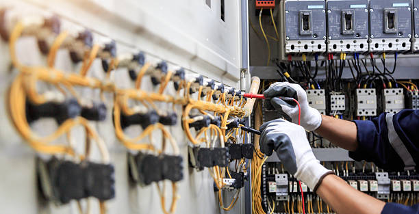 Professional Electrician technician working in Kings Park, VA